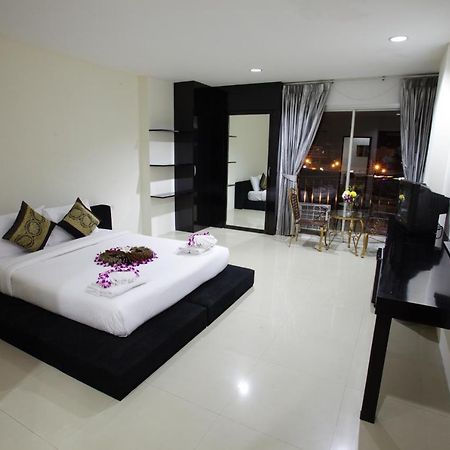 Lars-Lita Residence Patong Buitenkant foto