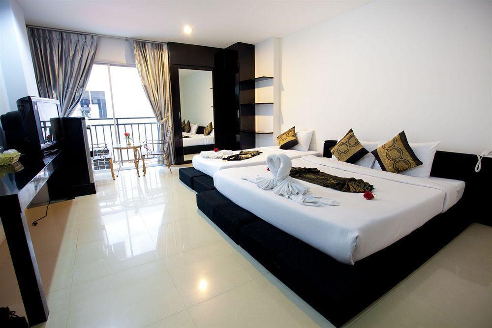 Lars-Lita Residence Patong Buitenkant foto