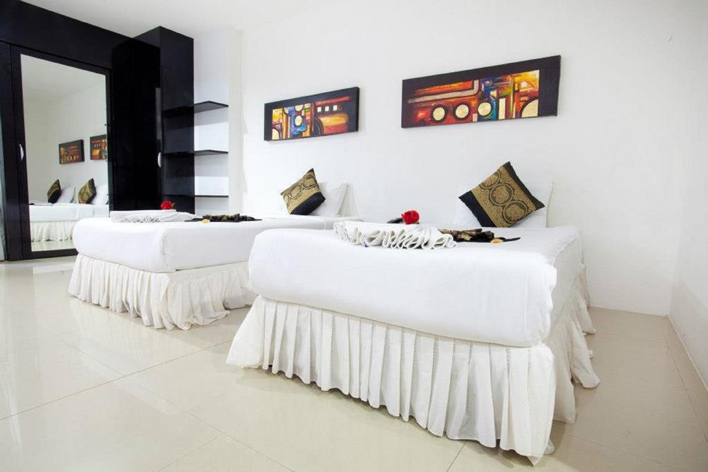 Lars-Lita Residence Patong Buitenkant foto